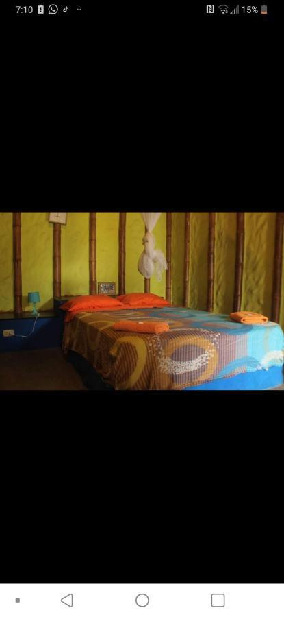 Saigon Backpackers Hostel Máncora Dış mekan fotoğraf