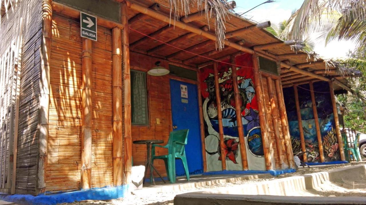 Saigon Backpackers Hostel Máncora Dış mekan fotoğraf