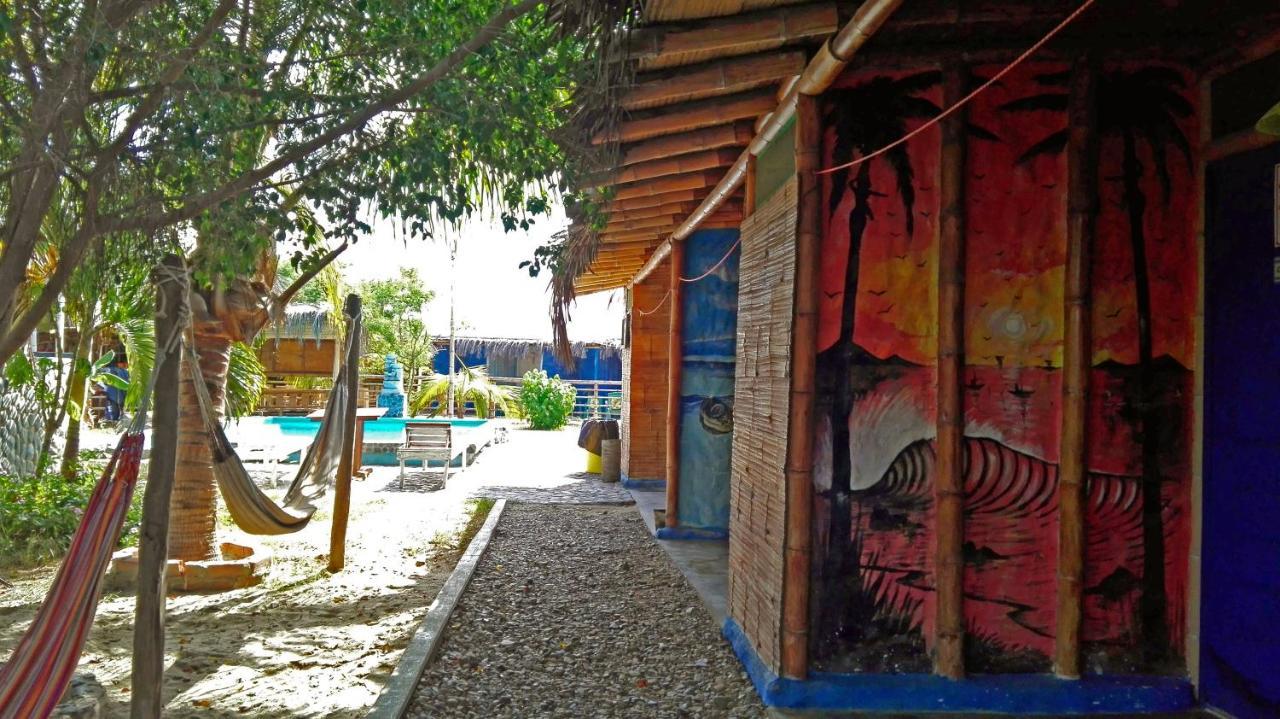 Saigon Backpackers Hostel Máncora Dış mekan fotoğraf