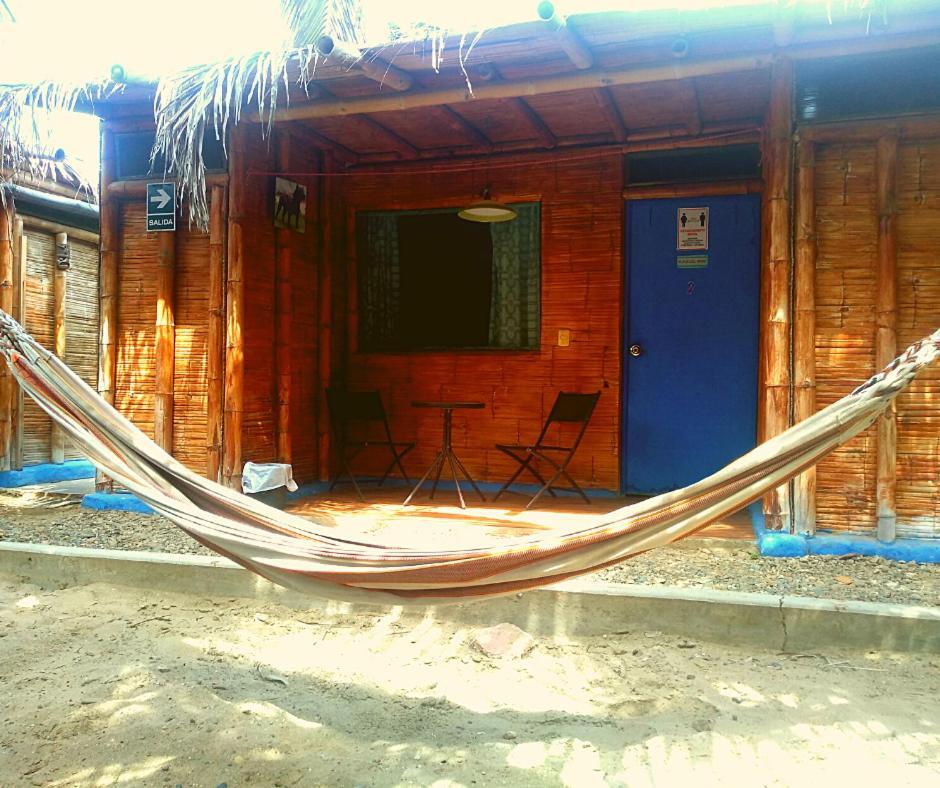 Saigon Backpackers Hostel Máncora Dış mekan fotoğraf